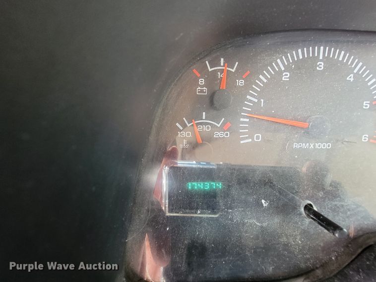 image for item FL9097 2001 Dodge Ram 1500  Quad Cab pickup truck