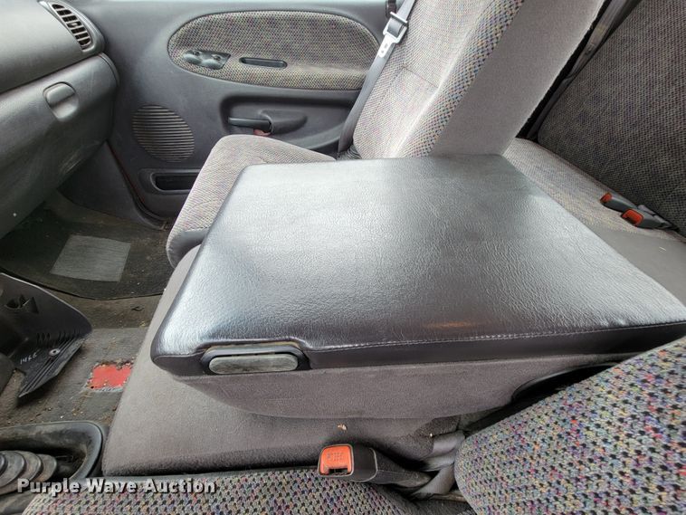 image for item FL9097 2001 Dodge Ram 1500  Quad Cab pickup truck