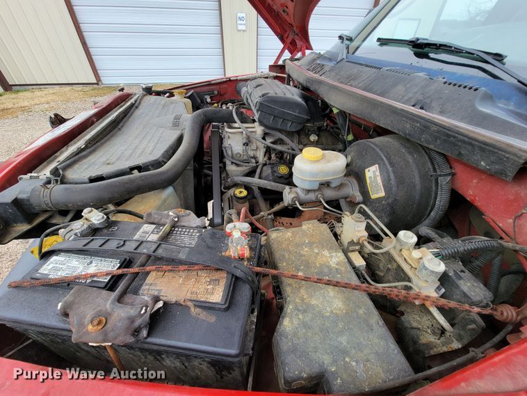 image for item FL9097 2001 Dodge Ram 1500  Quad Cab pickup truck