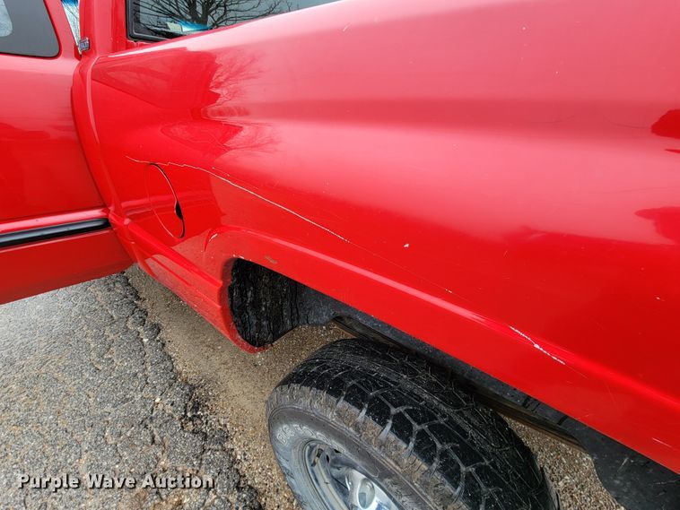 image for item FL9097 2001 Dodge Ram 1500  Quad Cab pickup truck