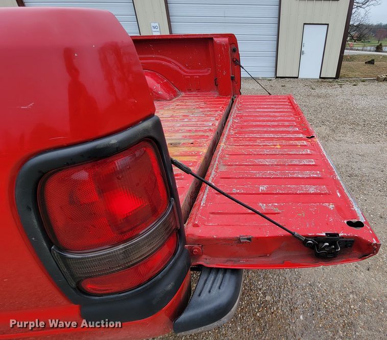 image for item FL9097 2001 Dodge Ram 1500  Quad Cab pickup truck