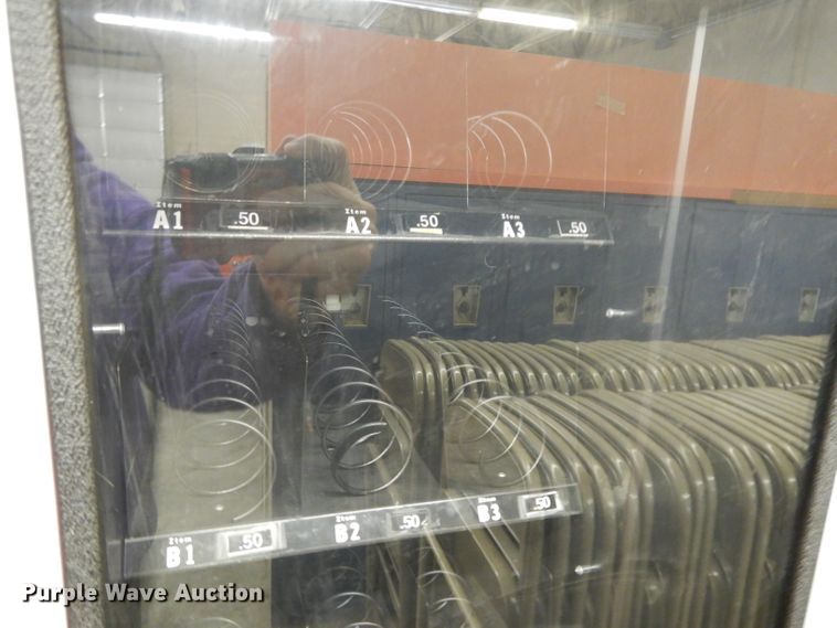 image for item GH9098 FSI 3039  vending machine