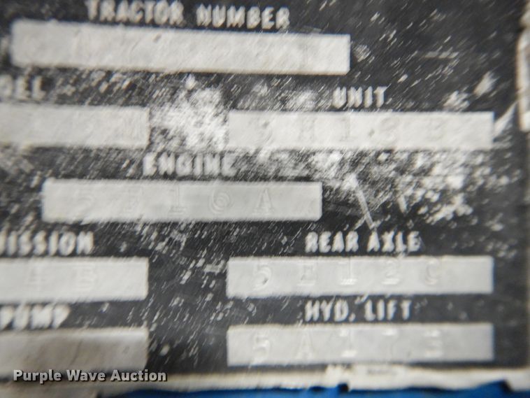 image for item HL9693 1975 Ford 7000  tractor