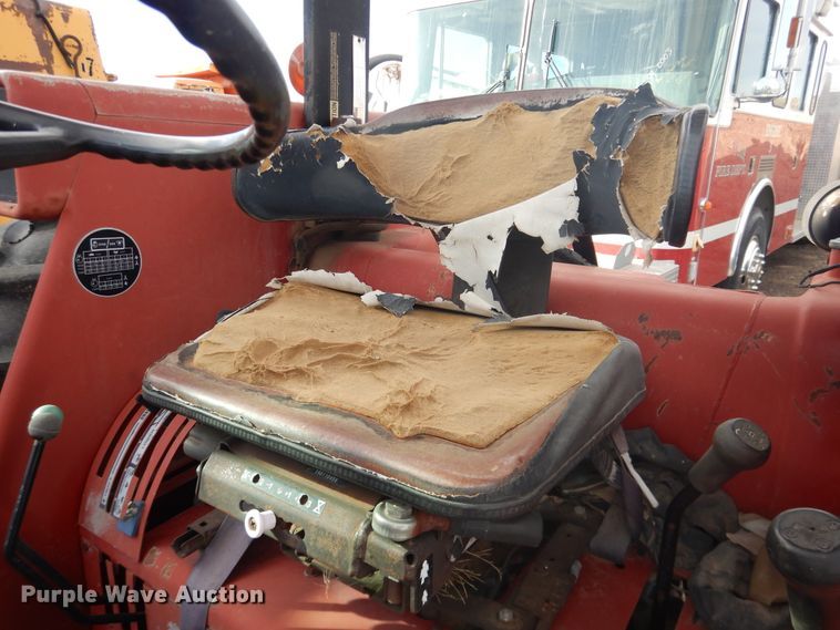 image for item HL9703 1990 Case IH 685  tractor