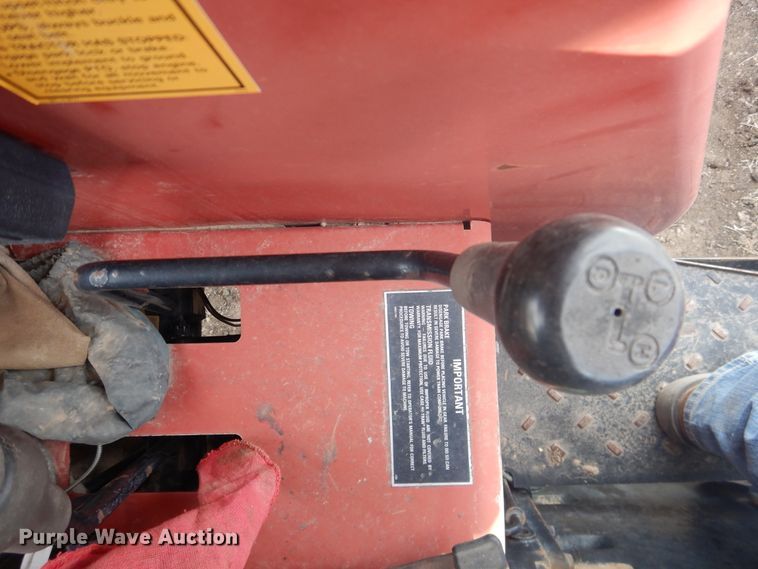 image for item HL9703 1990 Case IH 685  tractor