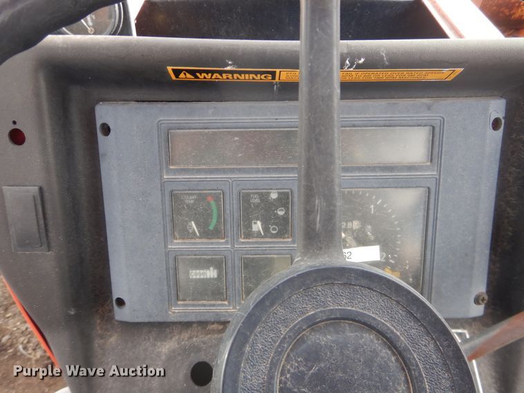 image for item HL9703 1990 Case IH 685  tractor