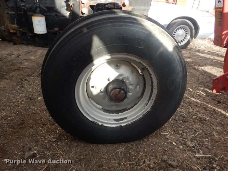 image for item HL9703 1990 Case IH 685  tractor