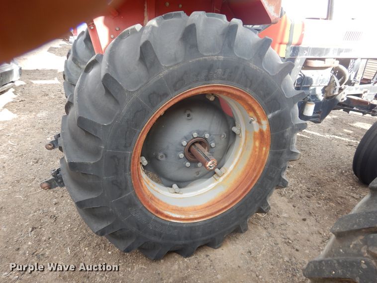 image for item HL9703 1990 Case IH 685  tractor