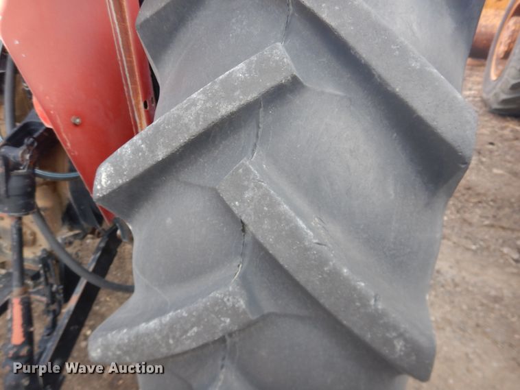 image for item HL9703 1990 Case IH 685  tractor