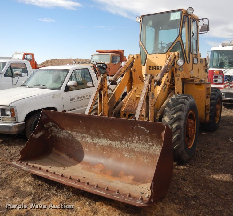 image for item HL9704 Clark 35GMC  wheel loader