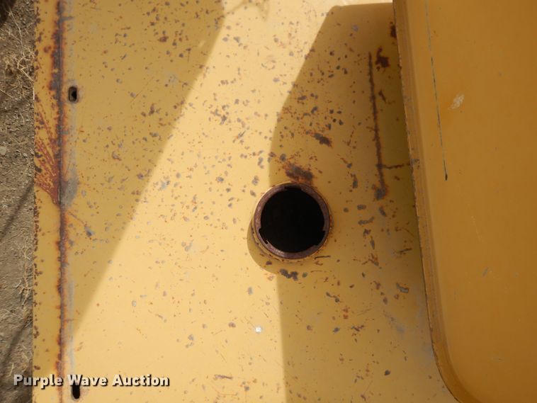 image for item HL9705 1990 Caterpillar PS-130  pneumatic roller