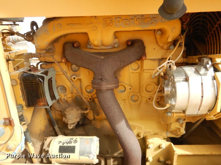 image for item HL9705 1990 Caterpillar PS-130  pneumatic roller