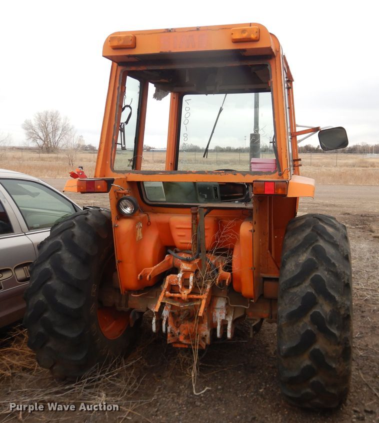 image for item HL9709 1987 Case IH 885  tractor