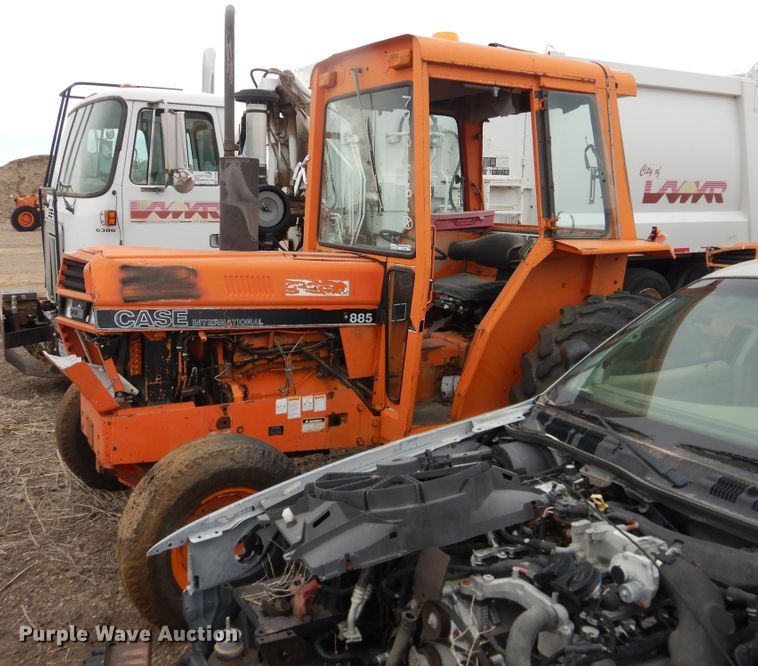 image for item HL9709 1987 Case IH 885  tractor