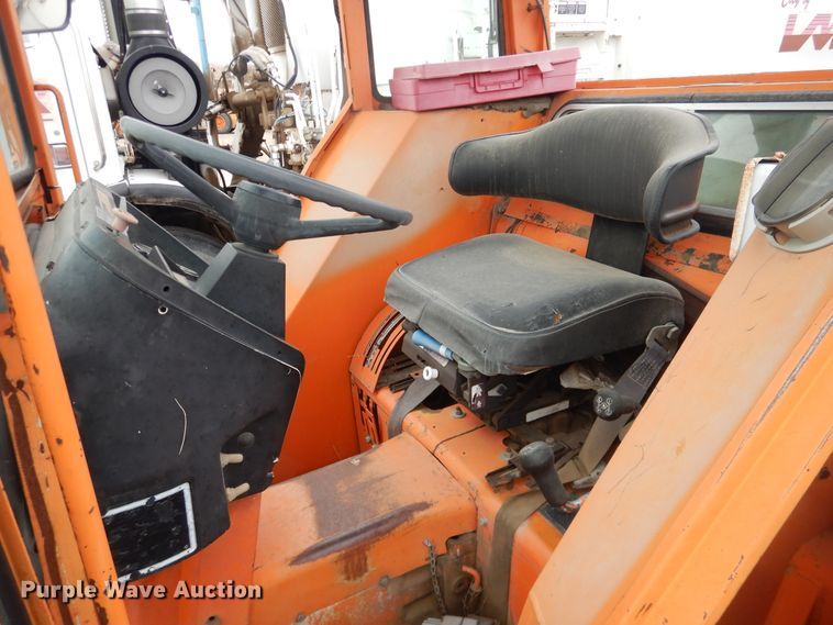 image for item HL9709 1987 Case IH 885  tractor