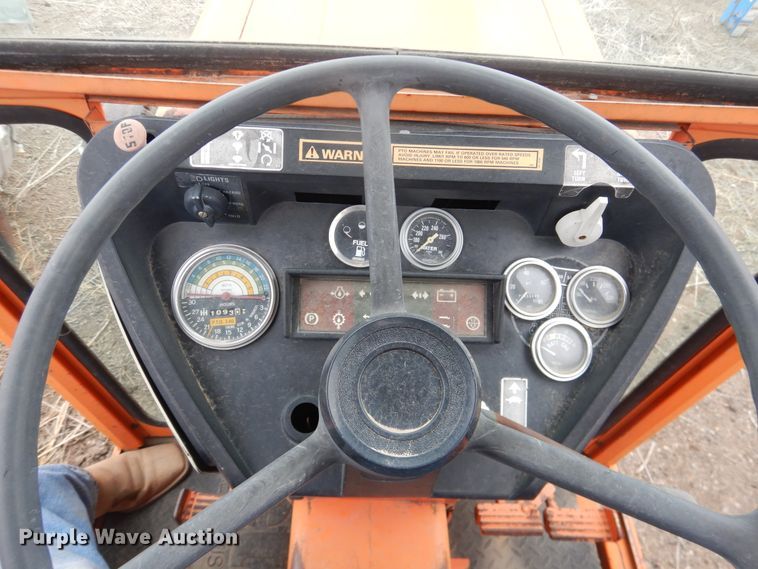 image for item HL9709 1987 Case IH 885  tractor