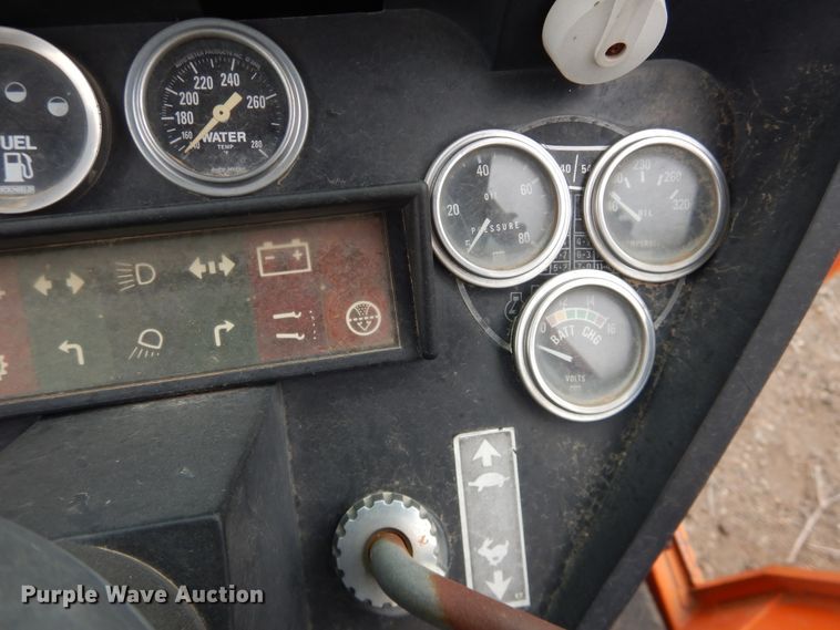 image for item HL9709 1987 Case IH 885  tractor