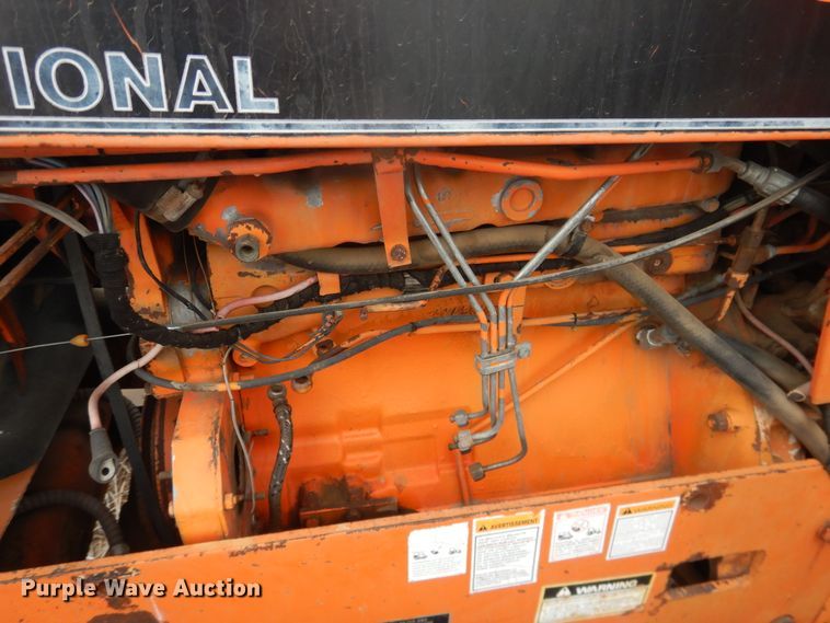 image for item HL9709 1987 Case IH 885  tractor