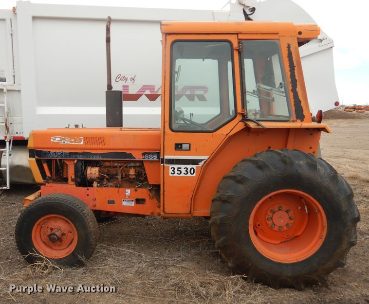 image for item HL9710 1987 Case IH 685  tractor