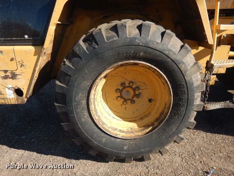 image for item HL9729 1996 Caterpillar IT14G  wheel loader