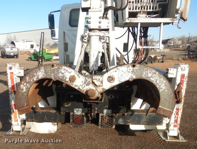 image for item HL9730 2003 International 7400  grapple loader truck