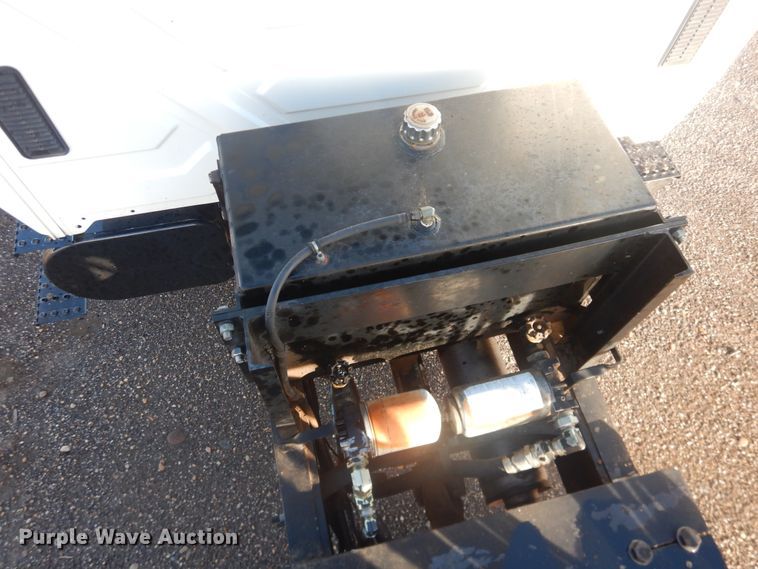 image for item HL9730 2003 International 7400  grapple loader truck