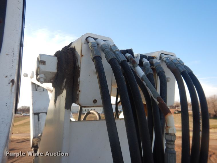 image for item HL9730 2003 International 7400  grapple loader truck