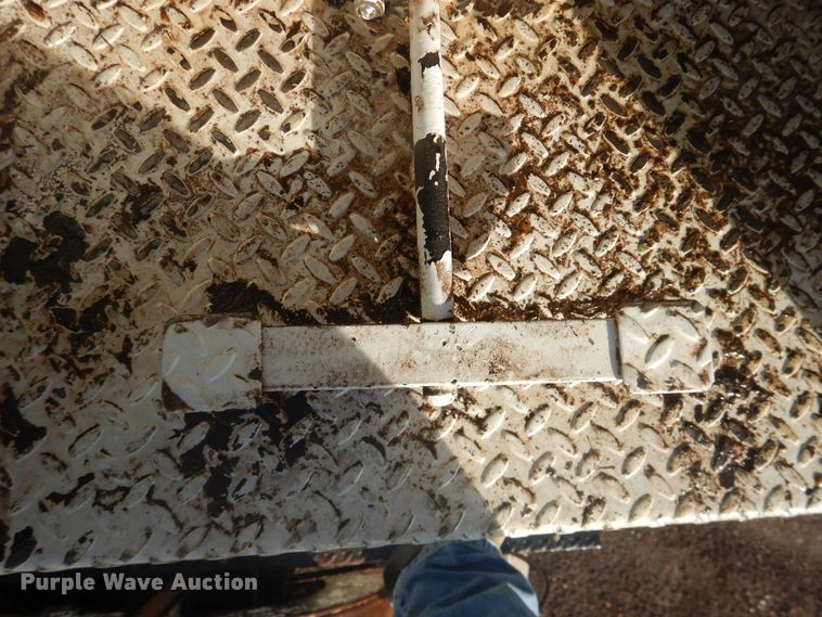 image for item HL9730 2003 International 7400  grapple loader truck