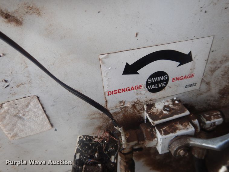 image for item HL9730 2003 International 7400  grapple loader truck