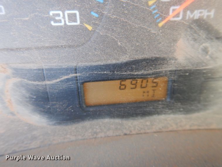 image for item HL9730 2003 International 7400  grapple loader truck