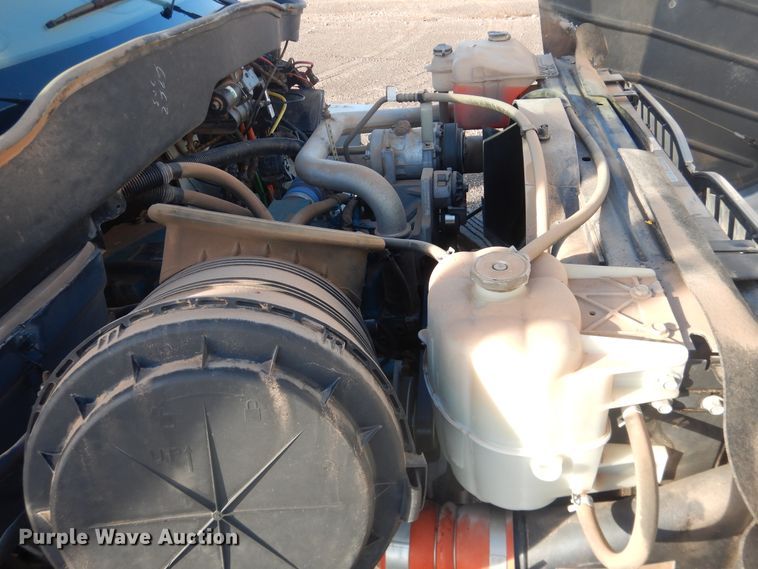 image for item HL9730 2003 International 7400  grapple loader truck