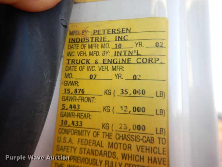 image for item HL9730 2003 International 7400  grapple loader truck