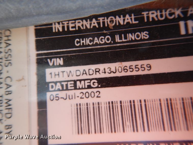 image for item HL9730 2003 International 7400  grapple loader truck