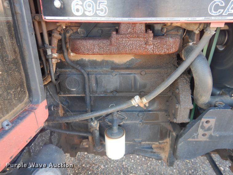 image for item HL9731 1993 Case IH 695  tractor