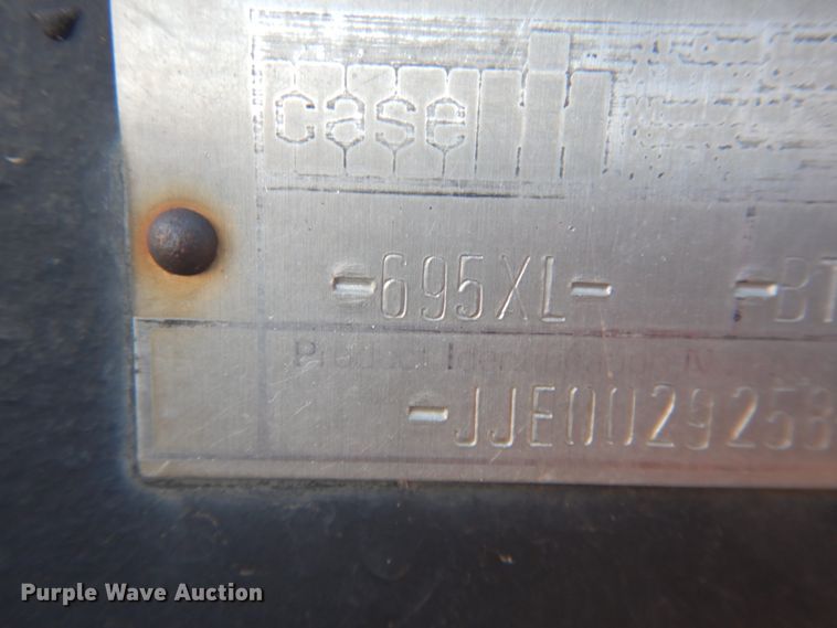 image for item HL9731 1993 Case IH 695  tractor