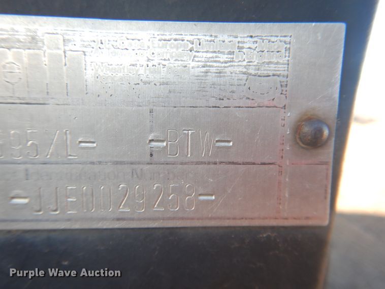 image for item HL9731 1993 Case IH 695  tractor