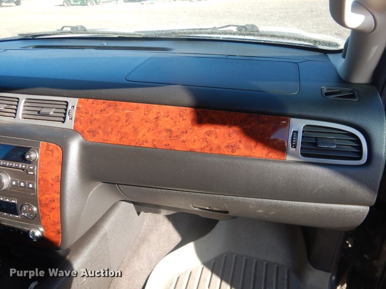 image for item HL9732 2011 Chevrolet Tahoe  SUV