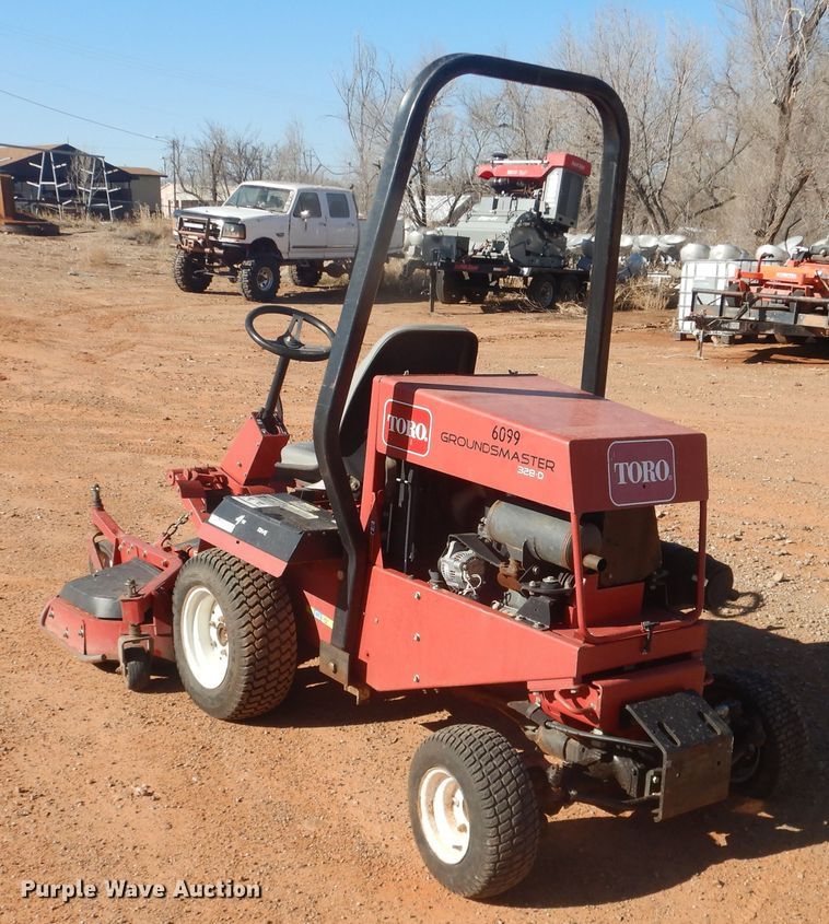 image for item HL9735 Toro Groundsmaster 328D  lawn mower