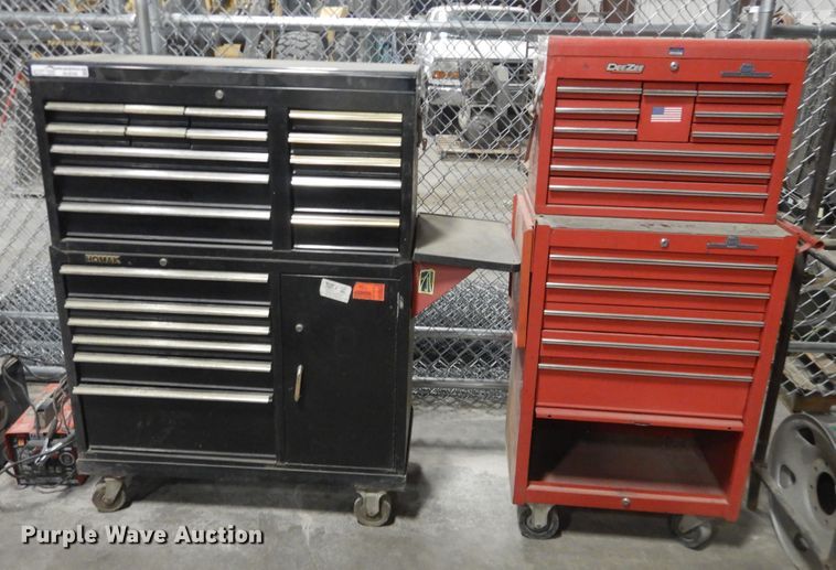 image for item HL9744 (2) toolboxes