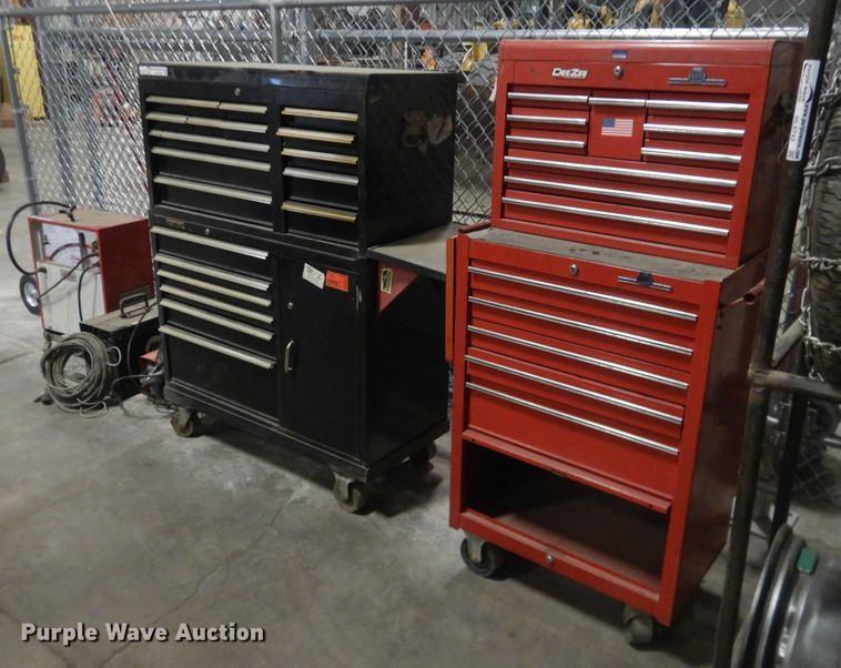 image for item HL9744 (2) toolboxes