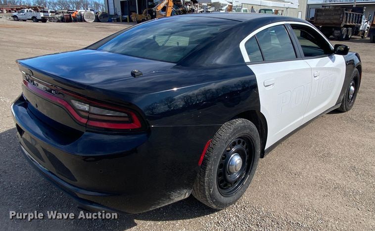 image for item HR9449 2016 Dodge Charger Police