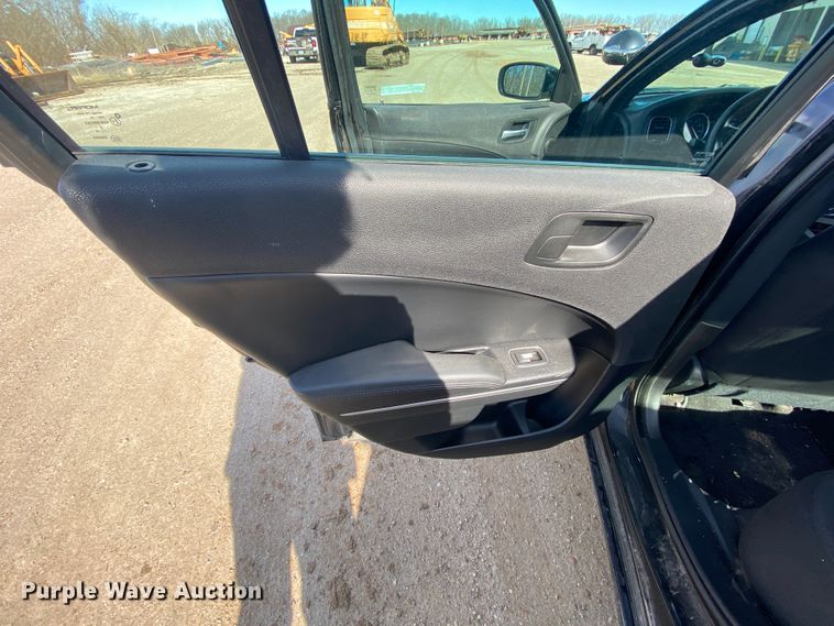 image for item HR9449 2016 Dodge Charger Police