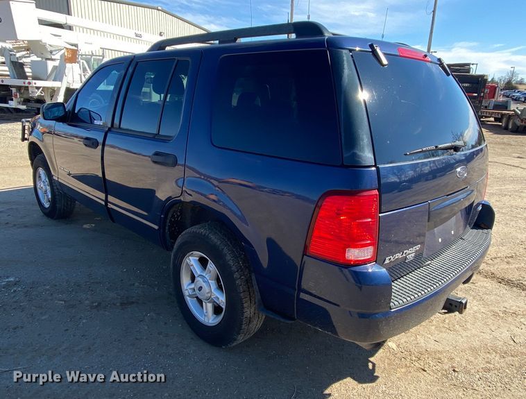 image for item HR9453 2005 Ford Explorer  SUV