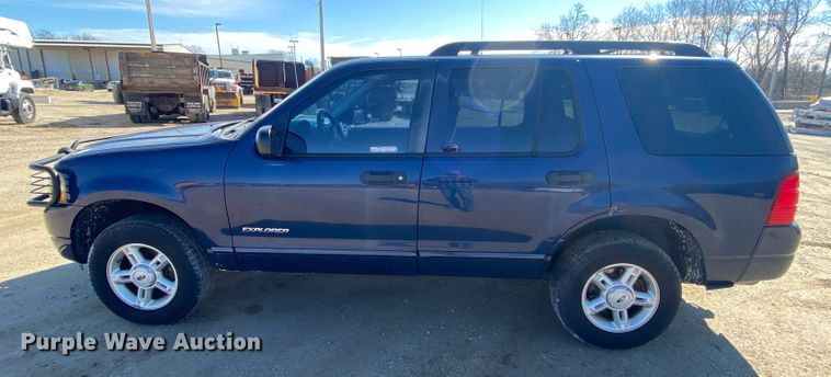 image for item HR9453 2005 Ford Explorer  SUV