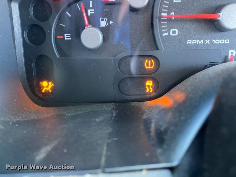 image for item HR9453 2005 Ford Explorer  SUV