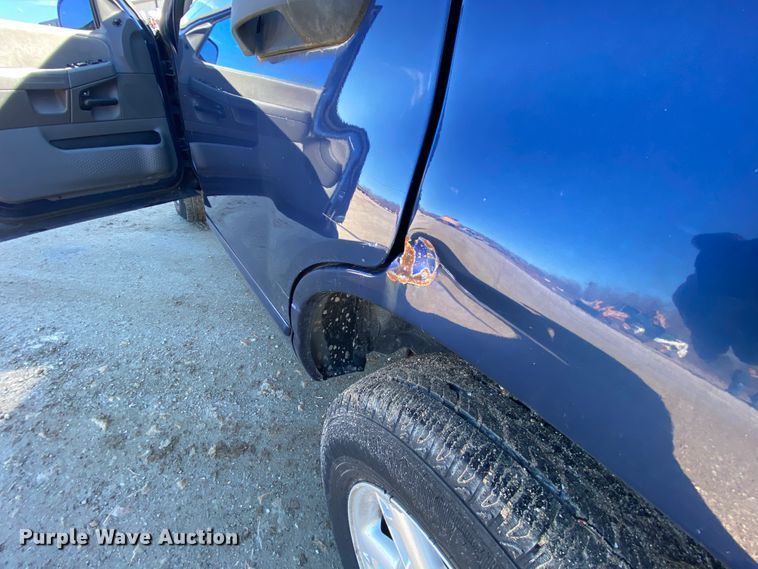 image for item HR9453 2005 Ford Explorer  SUV