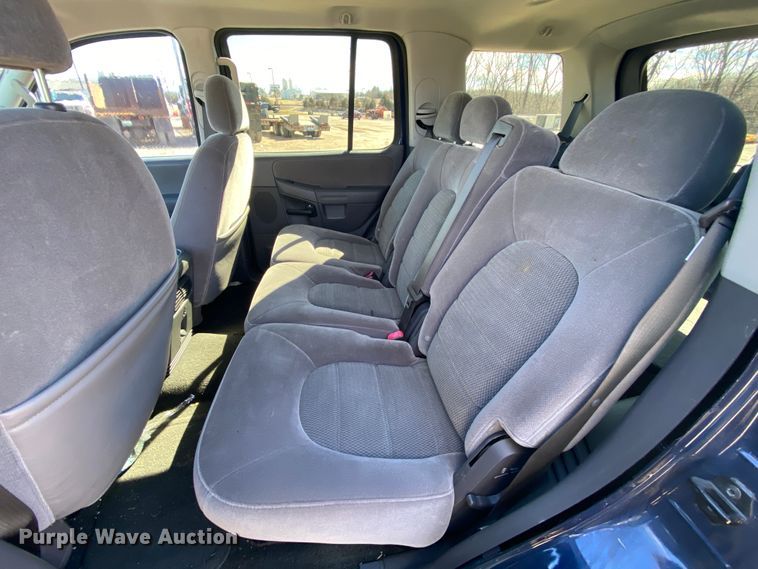 image for item HR9453 2005 Ford Explorer  SUV