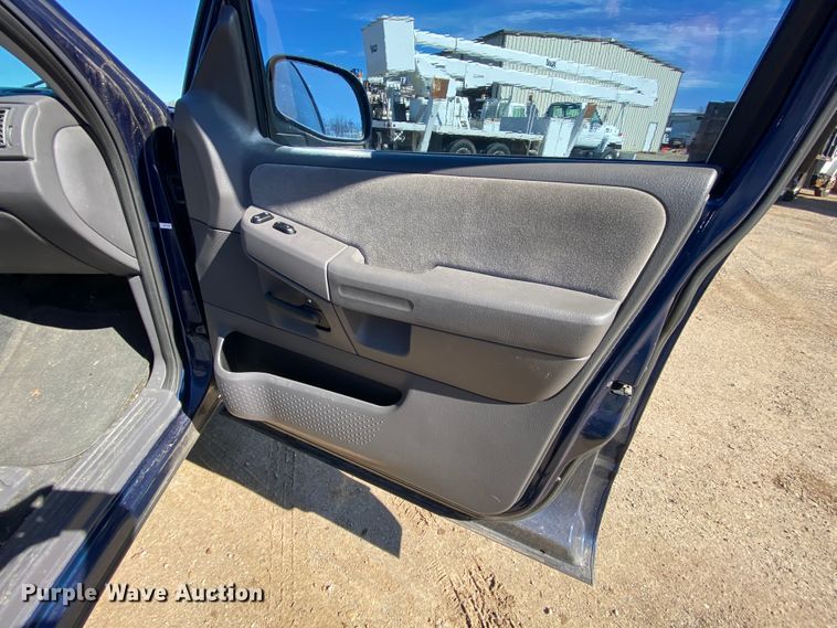 image for item HR9453 2005 Ford Explorer  SUV