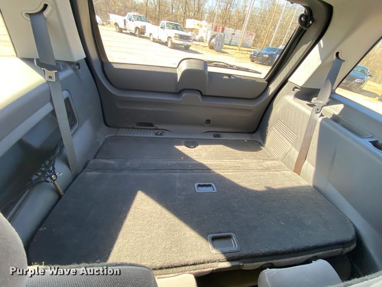 image for item HR9453 2005 Ford Explorer  SUV