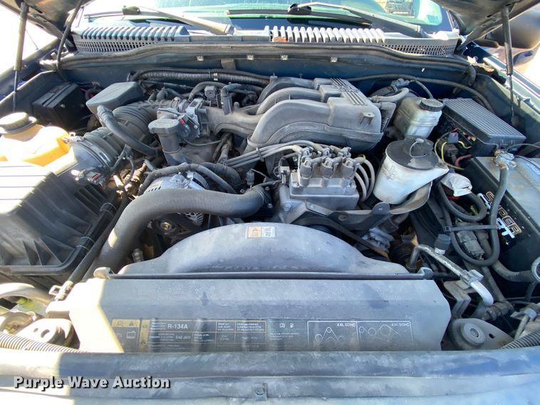 image for item HR9453 2005 Ford Explorer  SUV